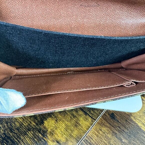 Louis Vuitton Vintage Monogram Pochette Dame Clutch Bag - Picture 14 of 16